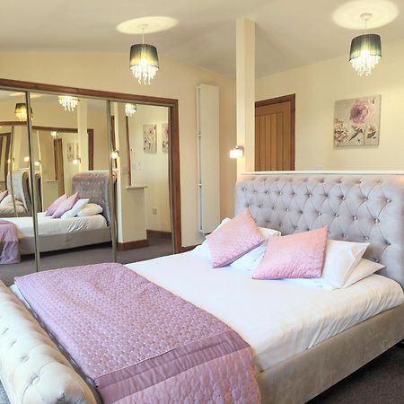 Torridon 1 With Private Hot Tub - Fife - Loch Leven - Lomond Hills- Pet Friendly Villa Kelty ภายนอก รูปภาพ