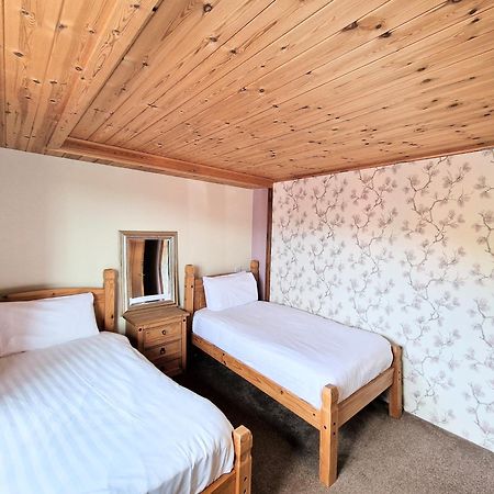 Torridon 1 With Private Hot Tub - Fife - Loch Leven - Lomond Hills- Pet Friendly Villa Kelty ภายนอก รูปภาพ