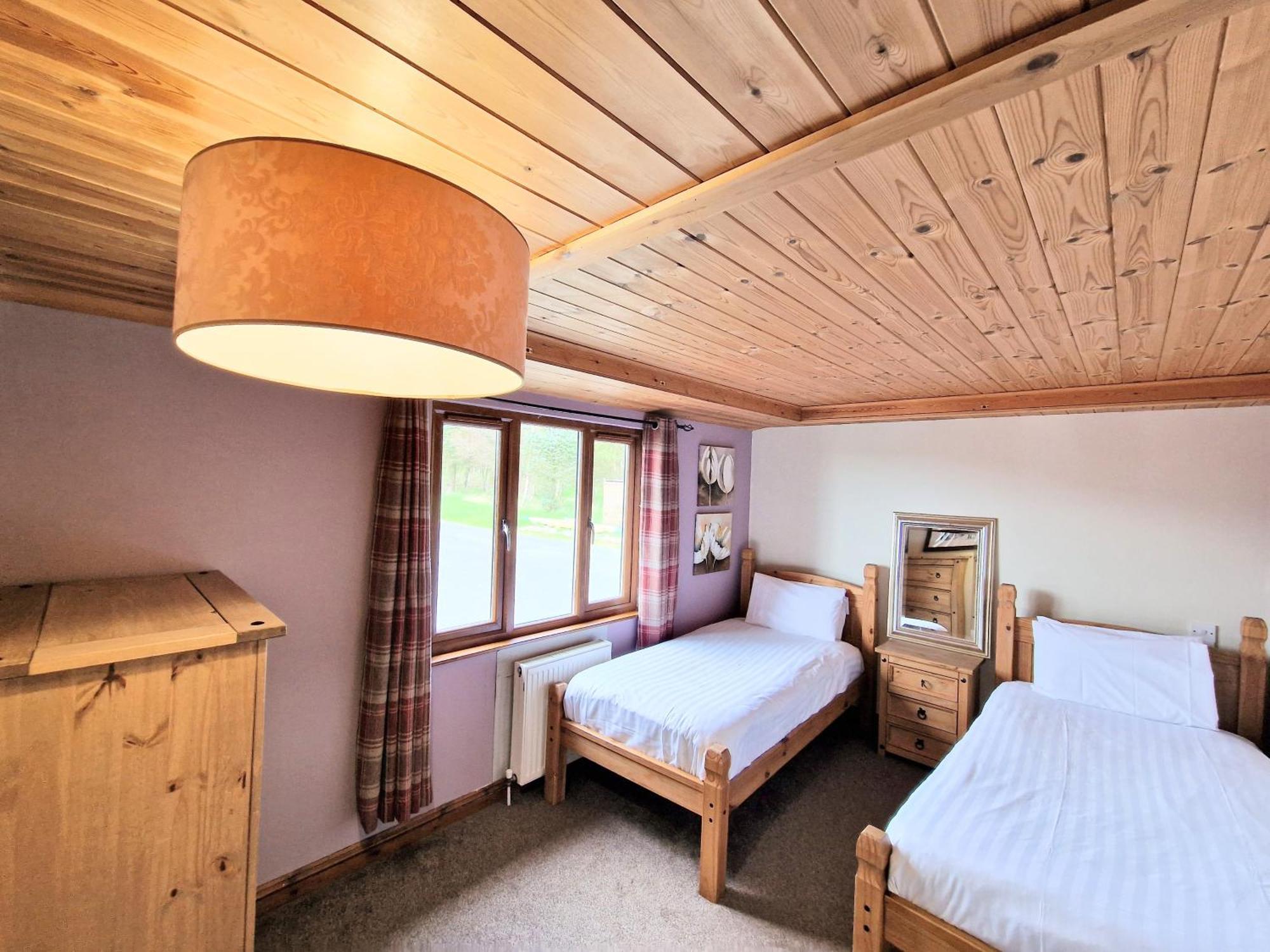 Torridon 1 With Private Hot Tub - Fife - Loch Leven - Lomond Hills- Pet Friendly Villa Kelty ภายนอก รูปภาพ